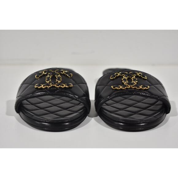 Chanel 23P Black Chain Gold CC Logo Quilted Mules Slide Sandal Slip On Flat 38.5 - Picture 7 of 12